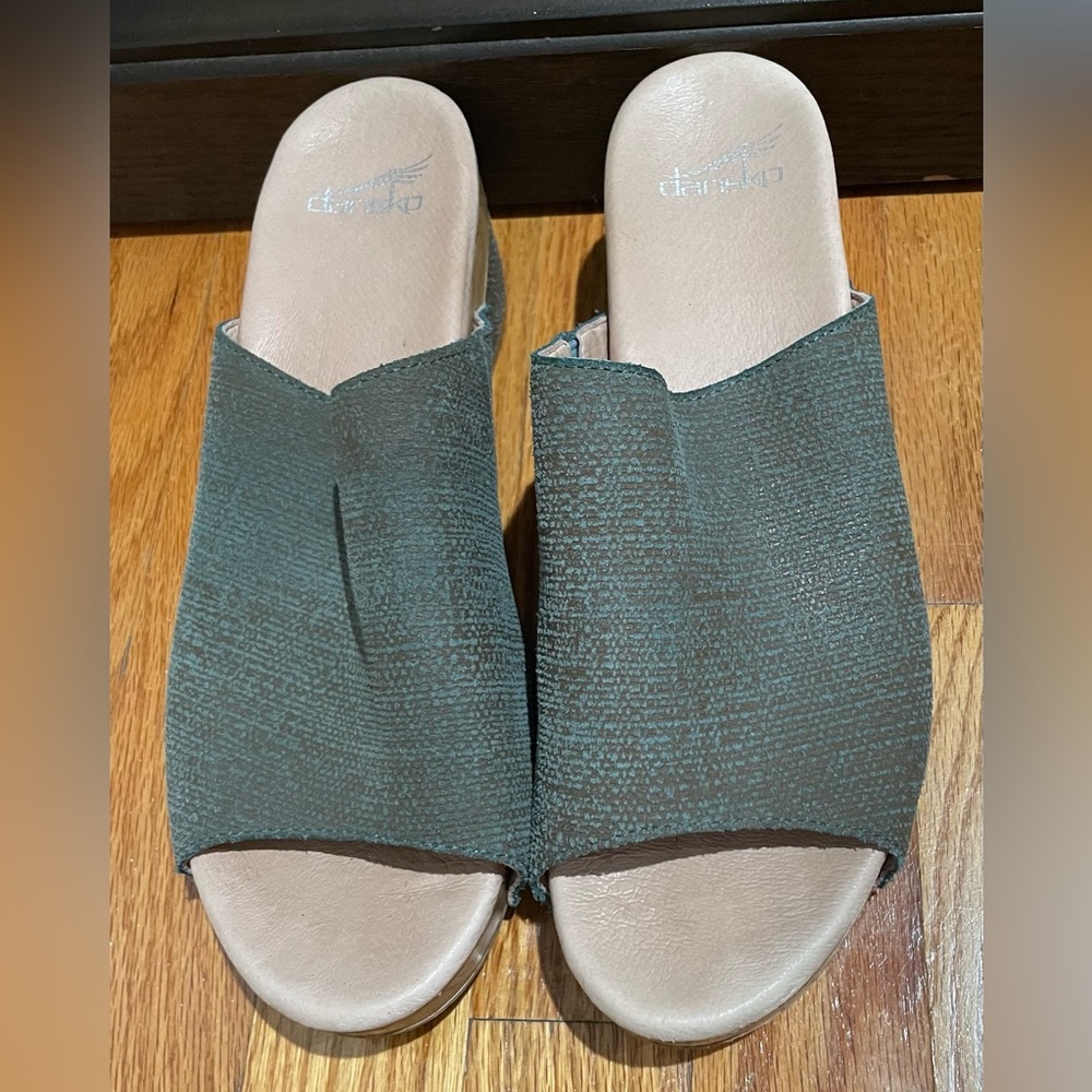 Dansko Women's Maci Sandals - Picture 2 of 7
